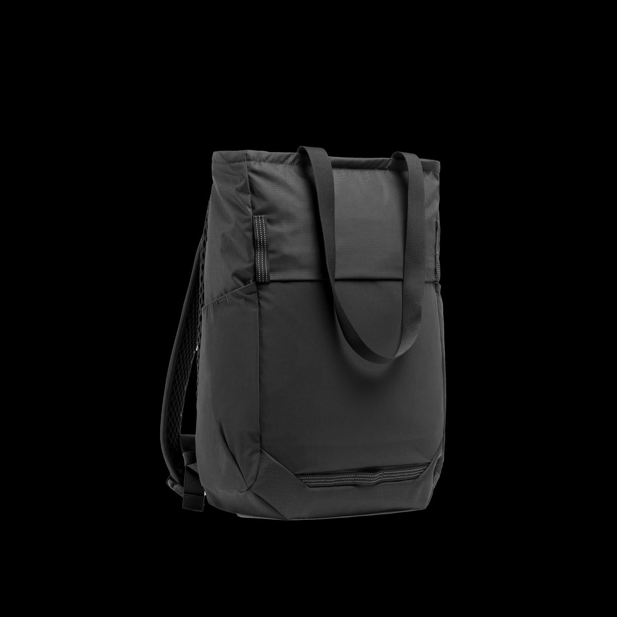 Motion Tote Pack 18L
