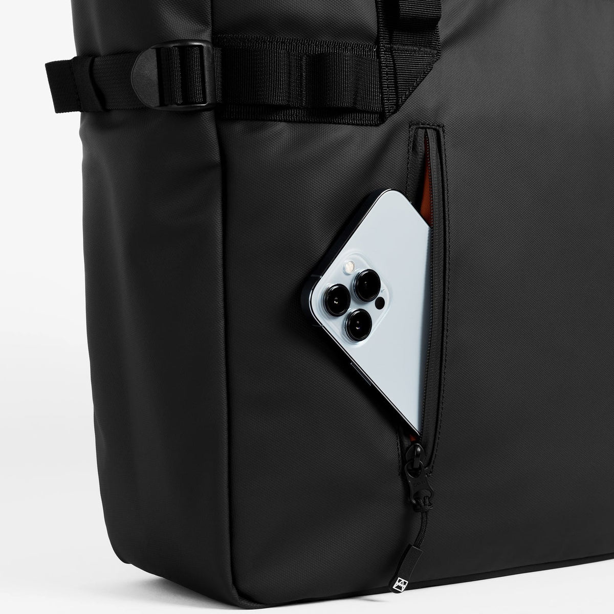 Laptop Tote 20L
