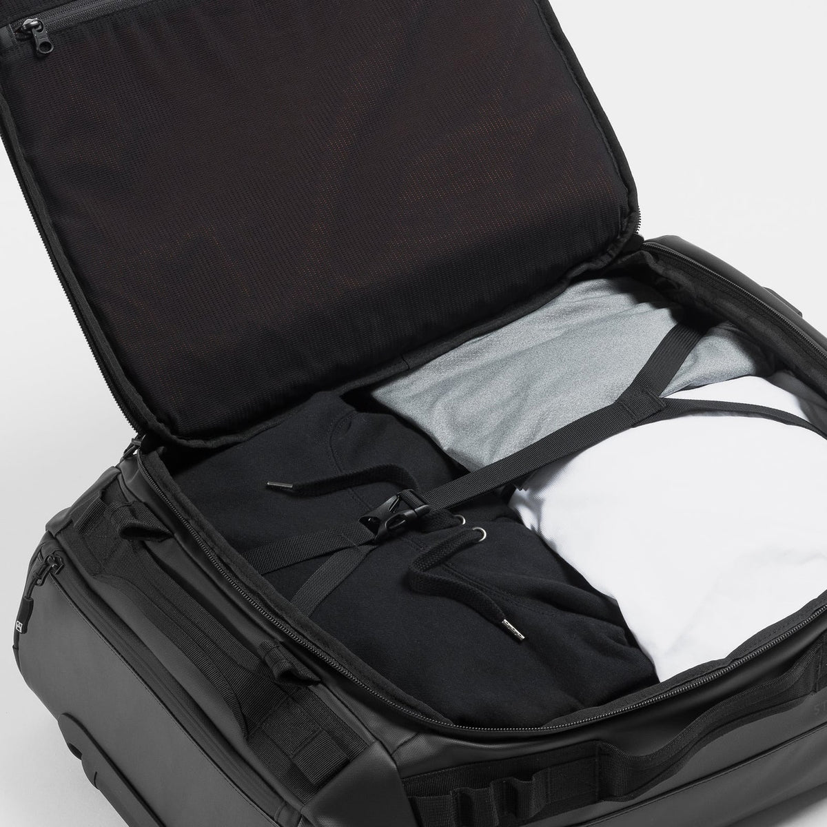 Wheeled Duffel 40L