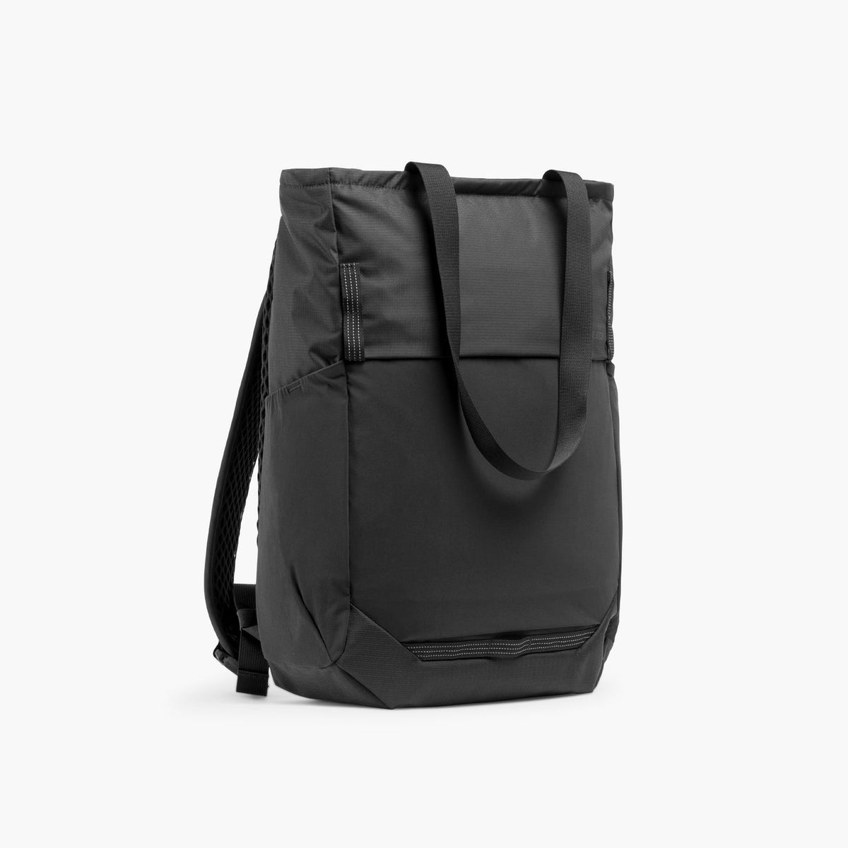 Motion Tote Pack 18L