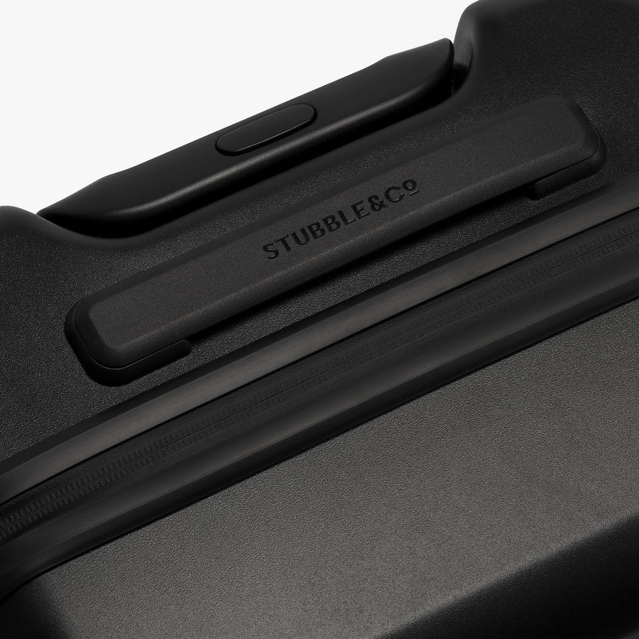 Top carry handle