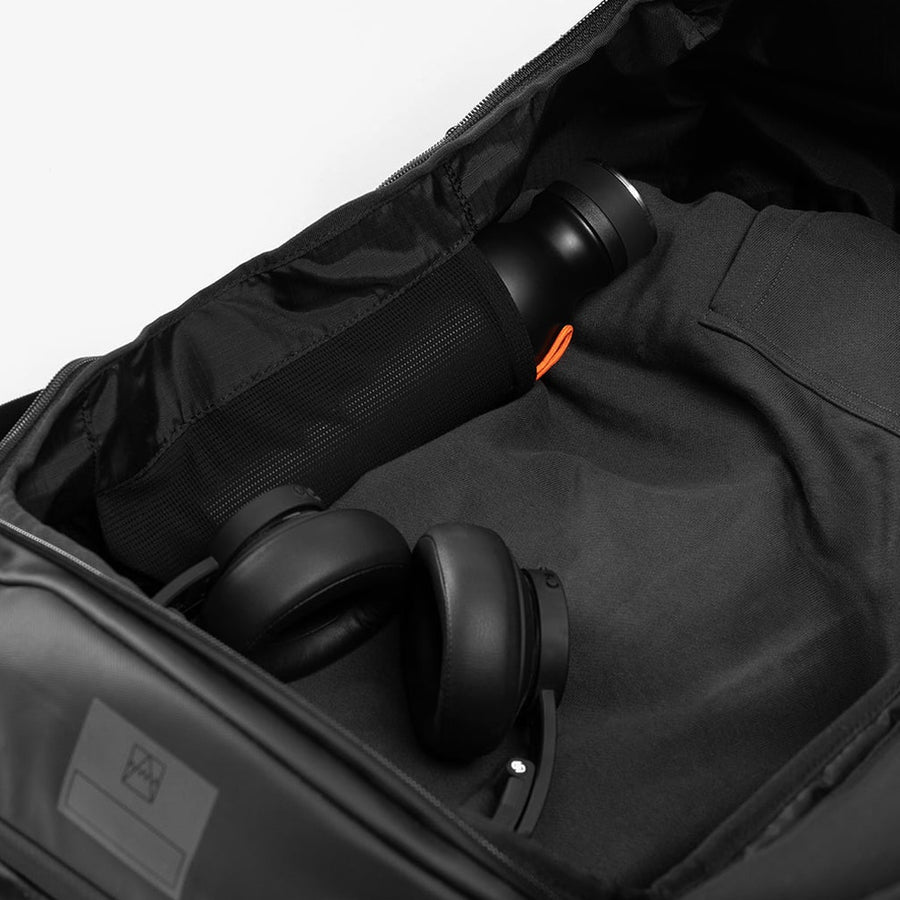 Mesh bottle pocket