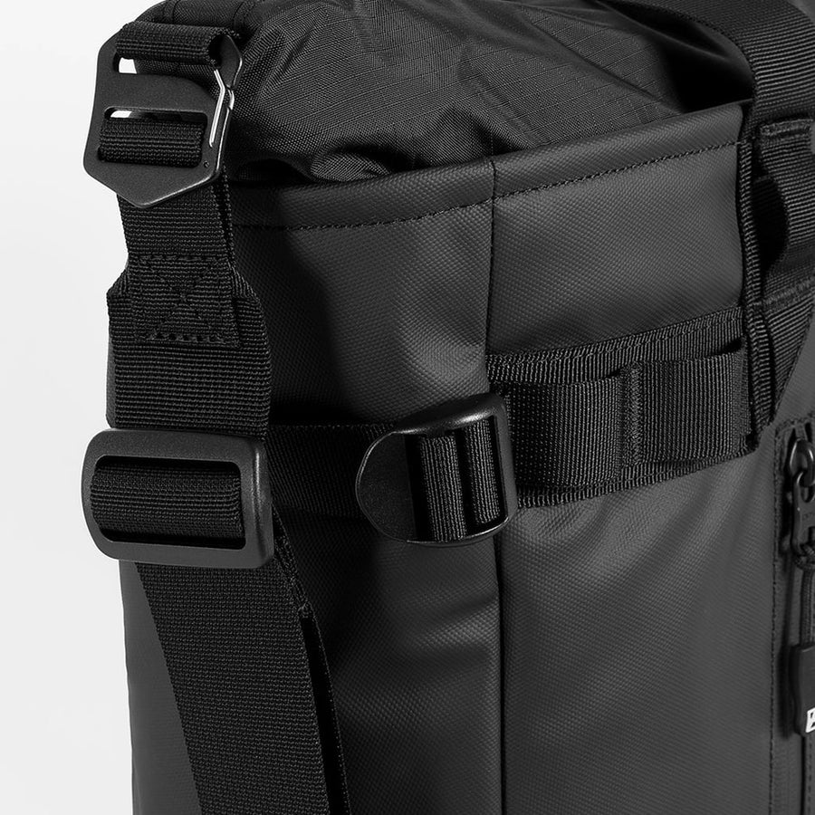 Detachable, adjustable strap