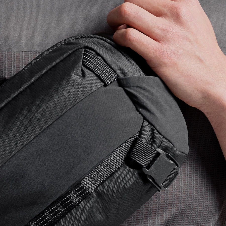 Expandable stretch front pocket