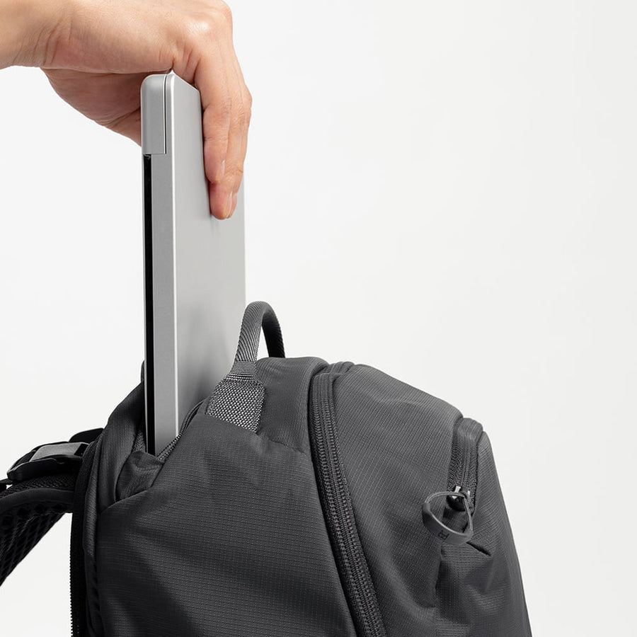 Fast-access laptop pocket