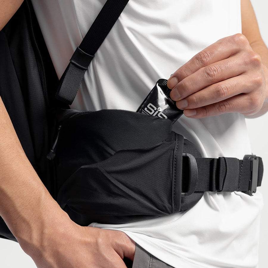Hip belt stretch pocket