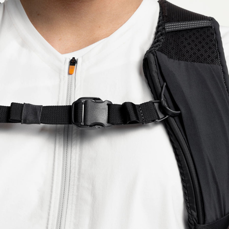 Steadying chest strap