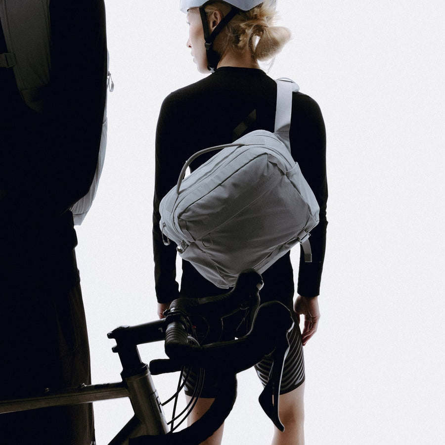 Motion Sling 15L