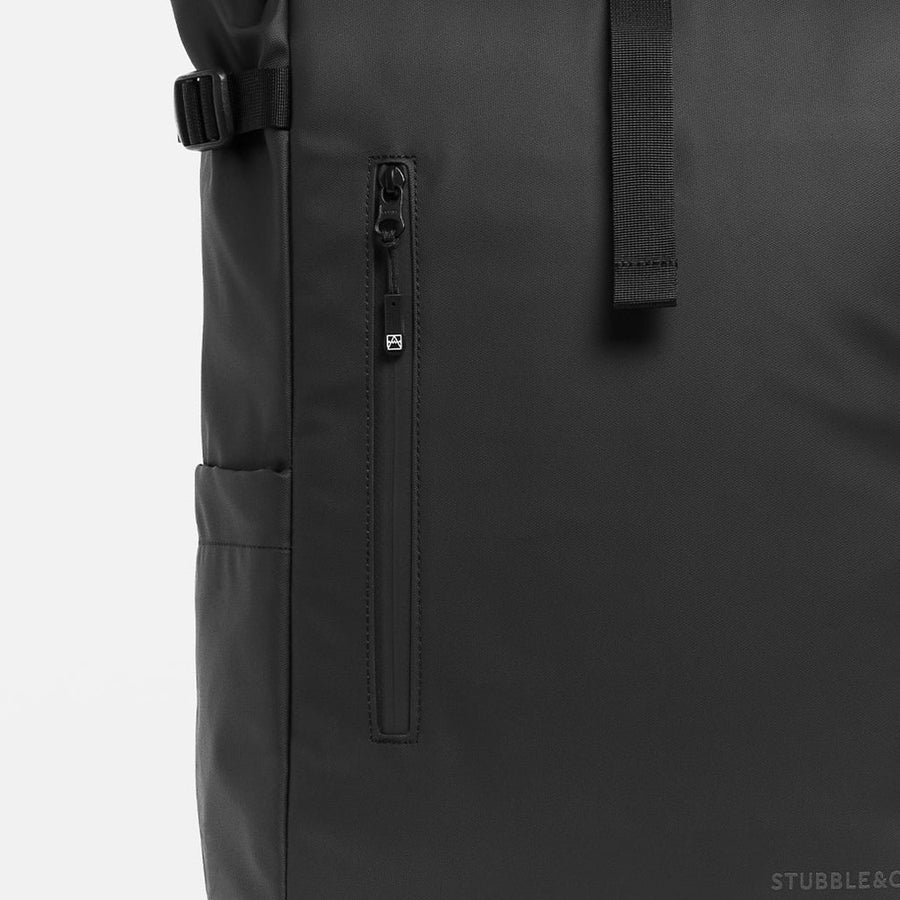 Upright front zip