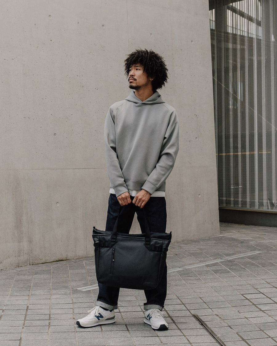 Laptop Tote 20L