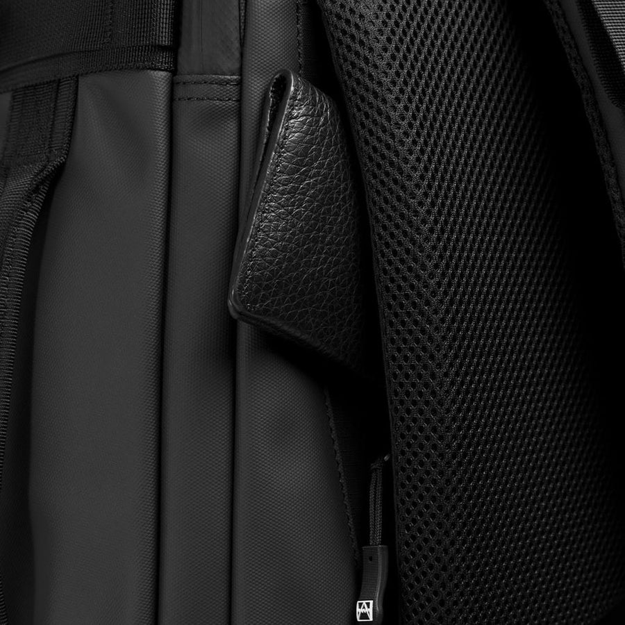 Hidden zipped pocket