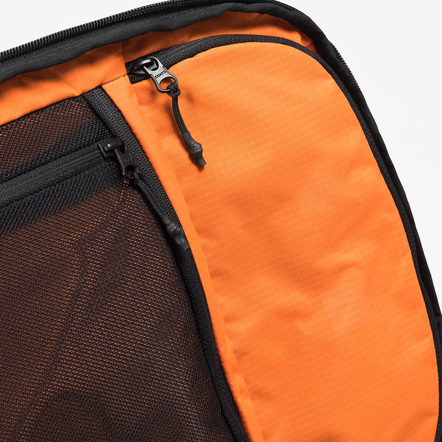 Second two-way pocket
