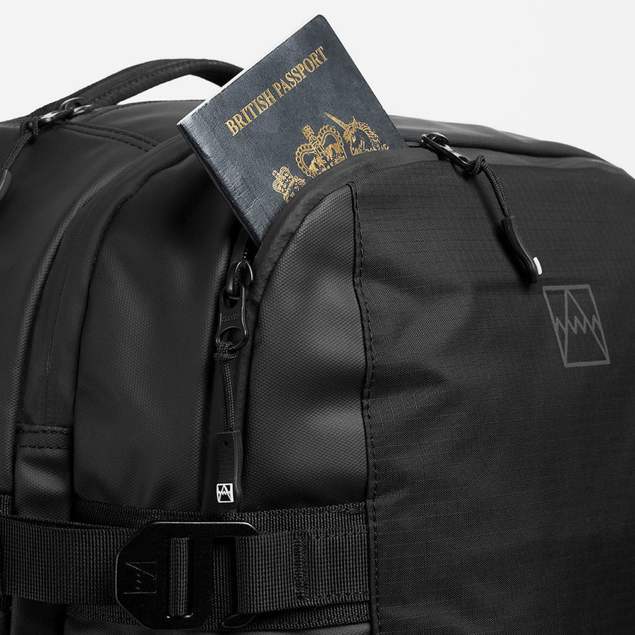 Two-way front pocket