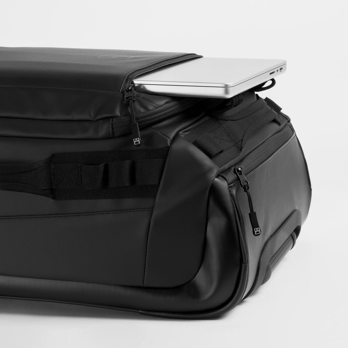 Wheeled Duffel 40L